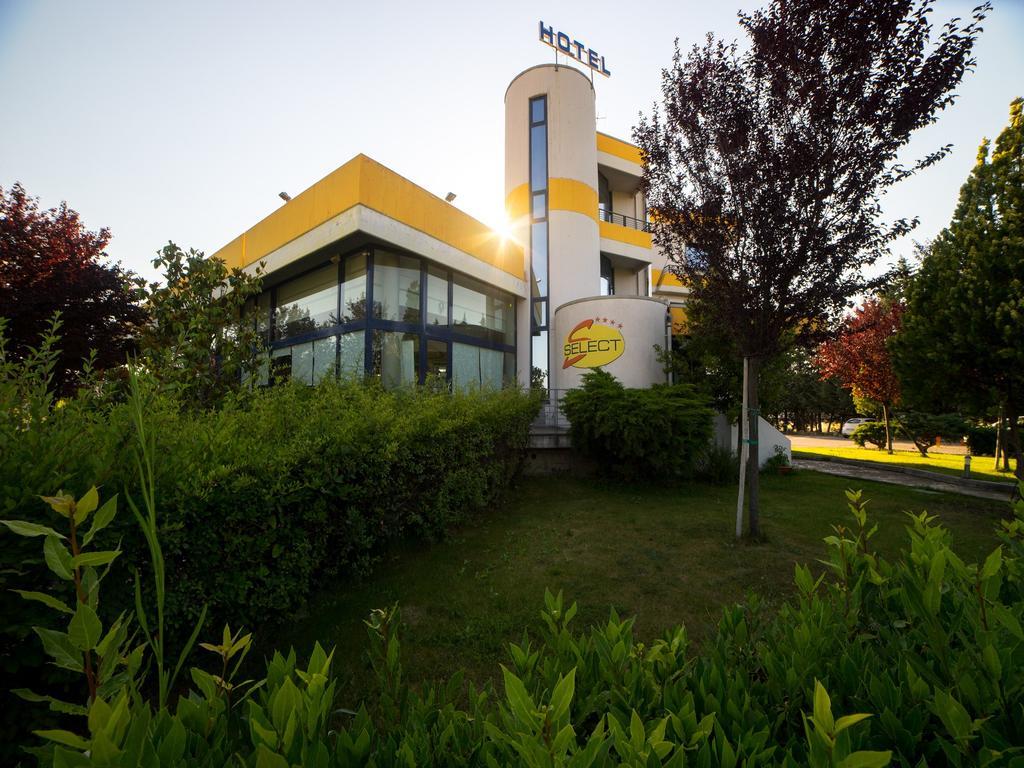 Hotel Select Атесса Экстерьер фото