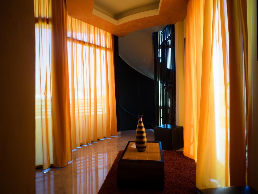 Hotel Select Атесса Экстерьер фото