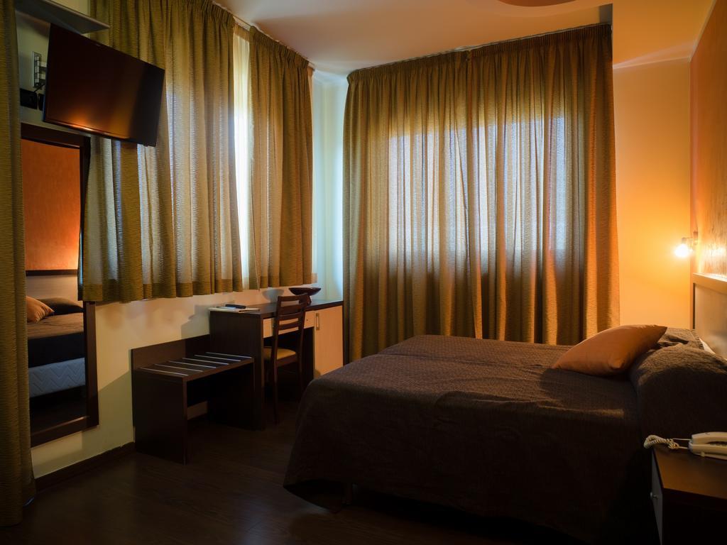 Hotel Select Атесса Экстерьер фото