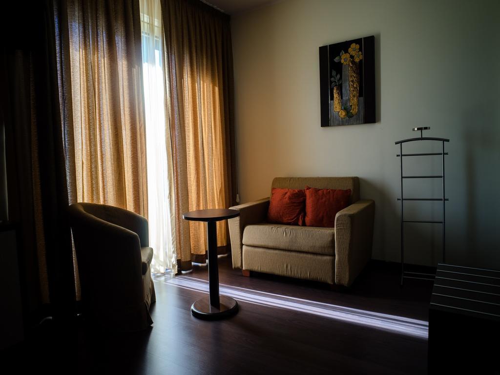 Hotel Select Атесса Экстерьер фото