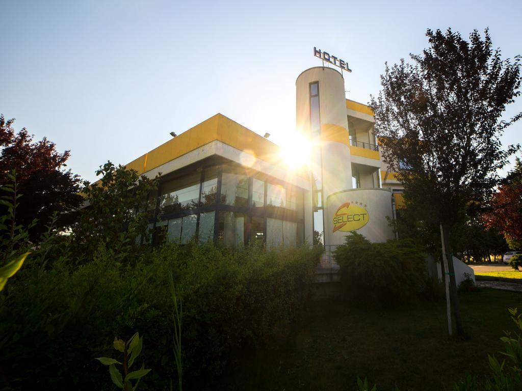Hotel Select Атесса Экстерьер фото